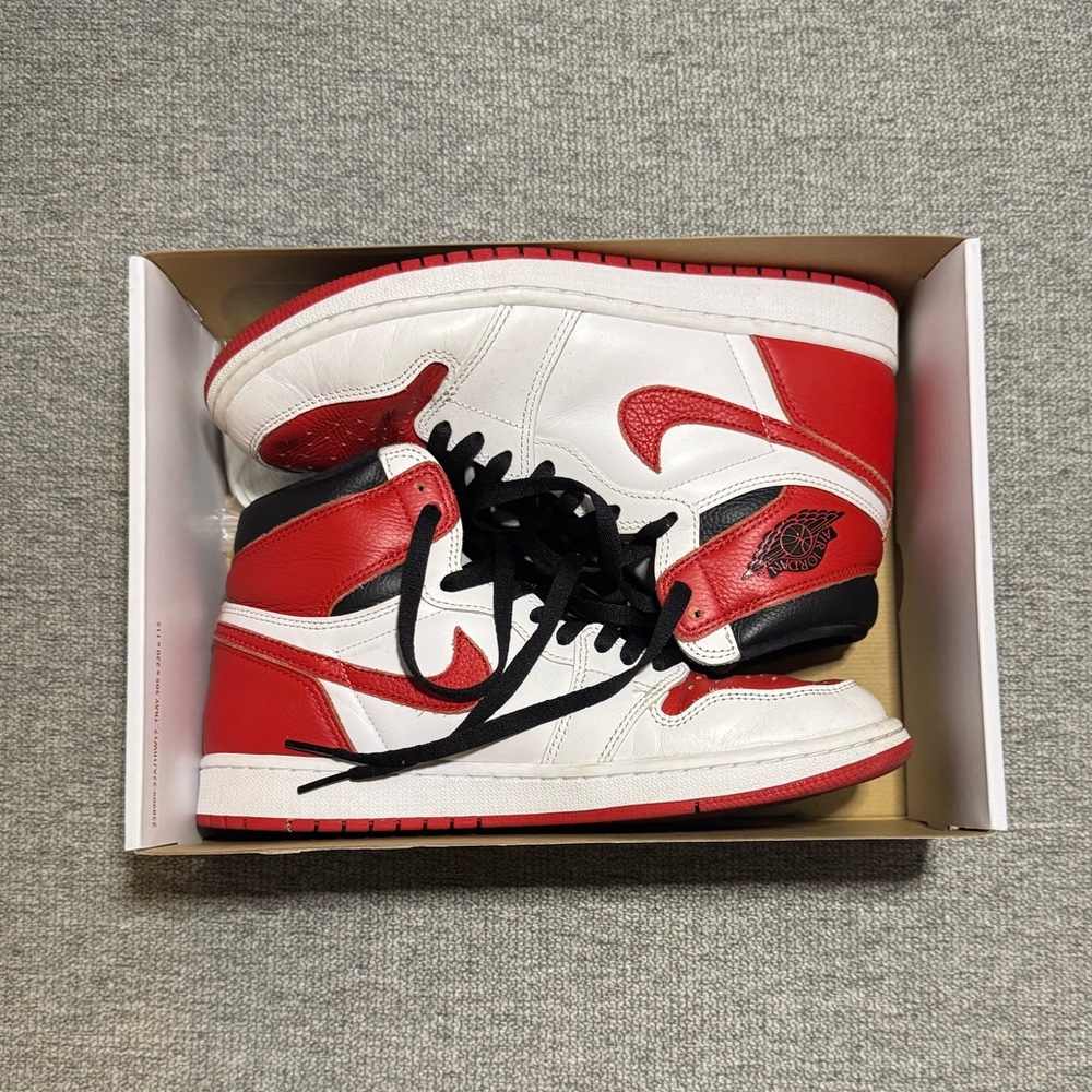 Nike Air Jordan 1 Retro High OG Red White Black Sneakers